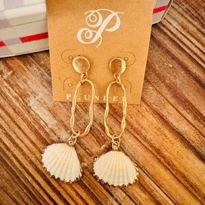 Plunder Designs Retired Sandbar Earrings